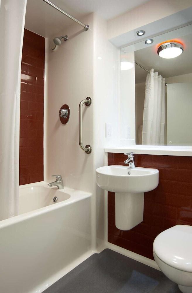 Travelodge London Woolwich Εξωτερικό φωτογραφία